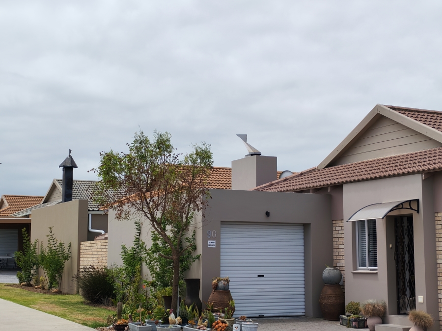 3 Bedroom Property for Sale in Mooikloof Country Estate Western Cape